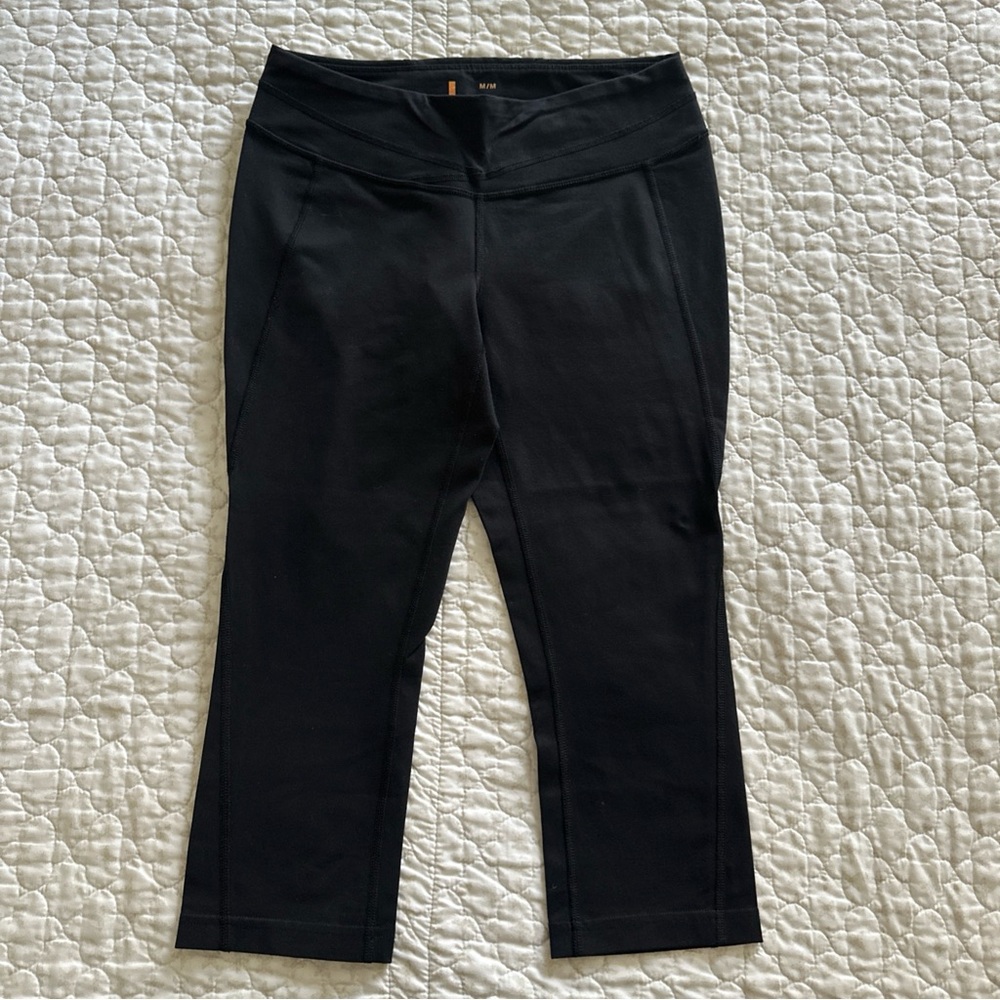 Lucy Powermax Perfect Core Capri Leggings Size M Solid Black Mid Rise Gym Yoga